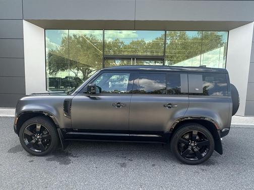 2024 Land Rover Defender 110 P525 Carpathian Edition