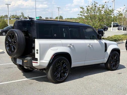 Borasco Grey Metallic 2026 Land Rover Defender 110 V8