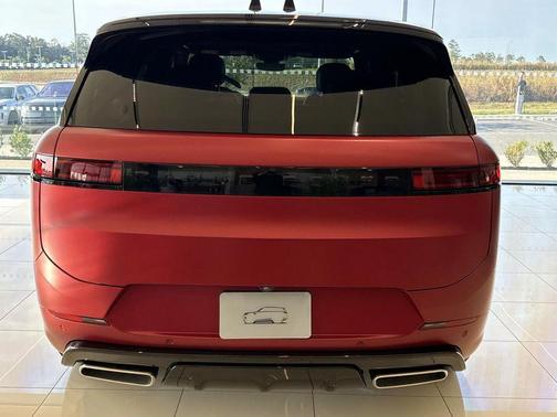 Firenze Red Metallic 2025 Land Rover Range Rover Sport SE