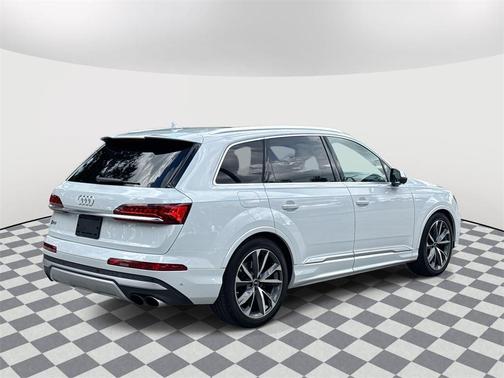 2023 Audi SQ7 4.0T Premium Plus