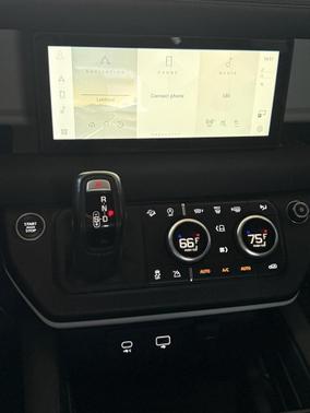 2022 Land Rover Defender 110 SE