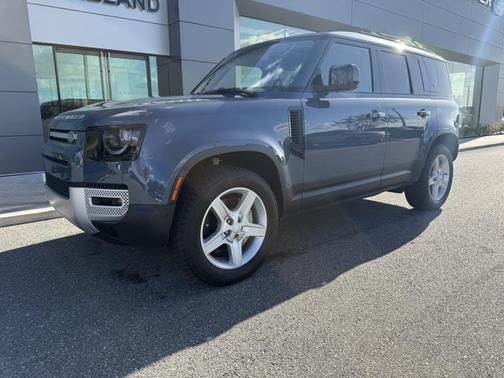 2022 Land Rover Defender 110 SE