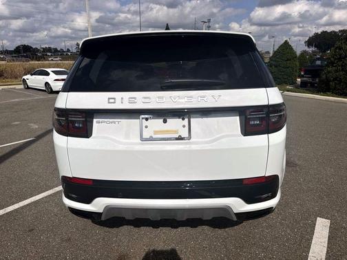 2025 Land Rover Discovery Sport S