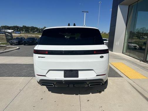 2023 Land Rover Range Rover Sport SE