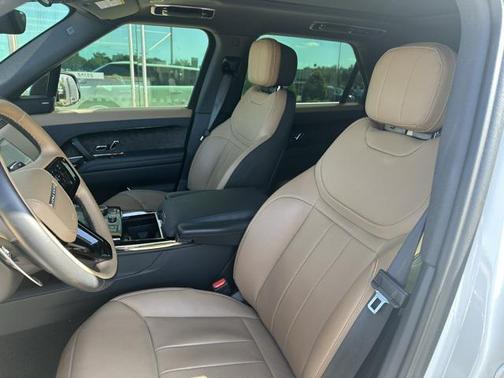 2023 Land Rover Range Rover Sport SE