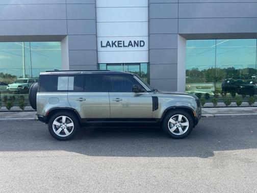 2025 Land Rover Defender 110 P400 X-Dynamic SE