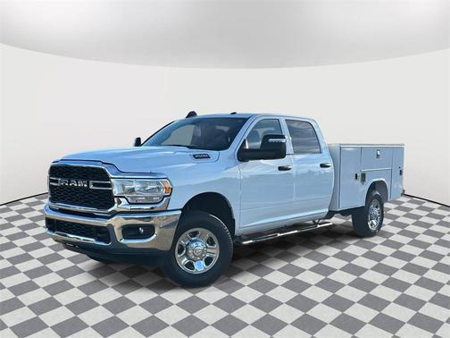 2024 RAM 3500 Tradesman Crew Cab 4x4 8' Box