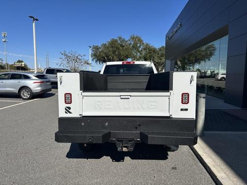 2024 RAM 3500 Tradesman Crew Cab 4x4 8' Box