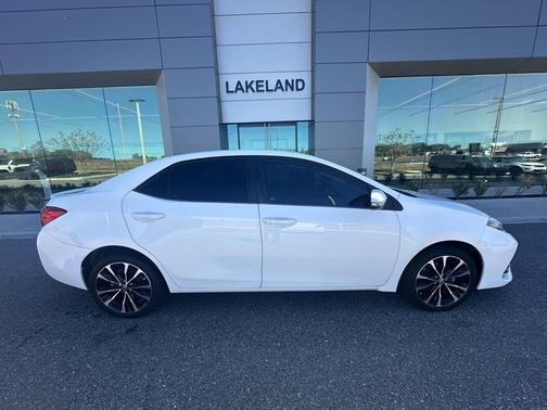 2017 Toyota Corolla SE