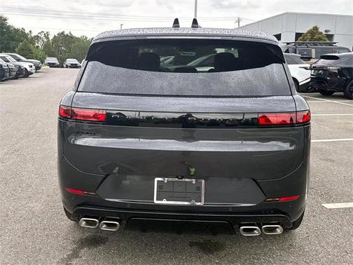 2025 Land Rover Range Rover Sport SE