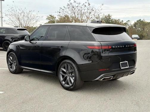 2024 Land Rover Range Rover Sport SE