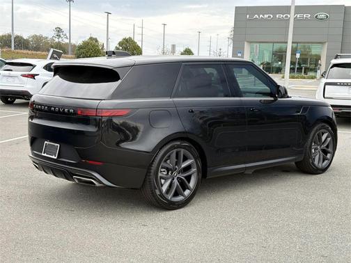 2024 Land Rover Range Rover Sport SE