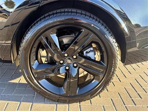 2025 Land Rover Discovery P360 Dynamic SE
