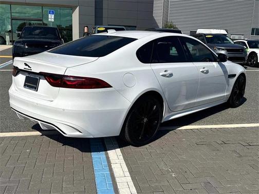 2024 Jaguar XF R-Dynamic SE P250 AWD Automatic