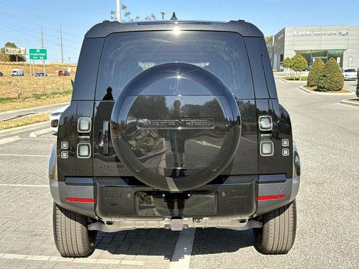 Santorini Black Metallic 2026 Land Rover Defender P300 S