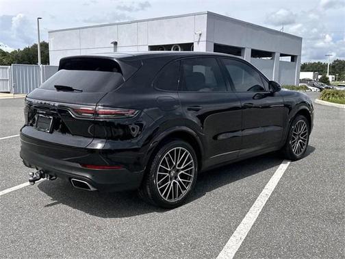 2021 Porsche Cayenne Base