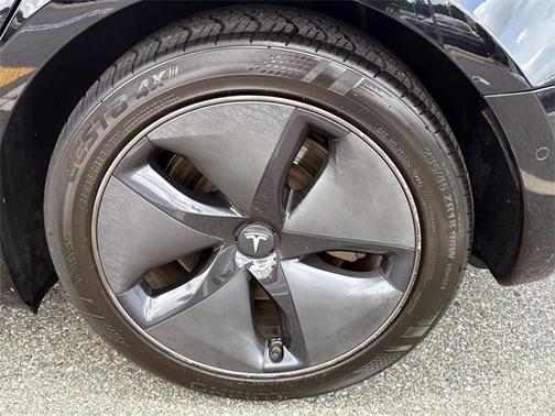 2019 Tesla Model 3 Mid Range