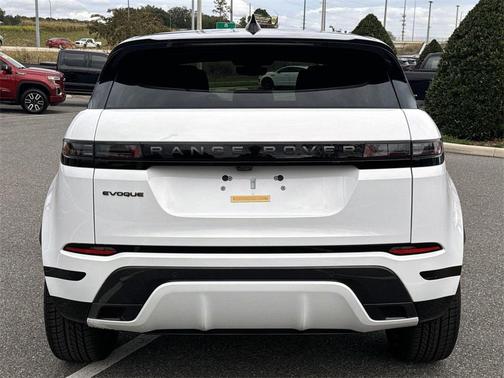 2026 Land Rover Range Rover Evoque Dynamic SE