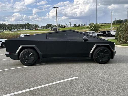 2024 Tesla Cybertruck Cyberbeast