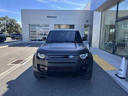 2023 Land Rover Defender 110 S