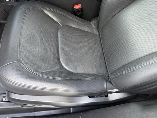 2023 Land Rover Defender 110 S