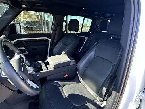 2023 Land Rover Defender 110 S