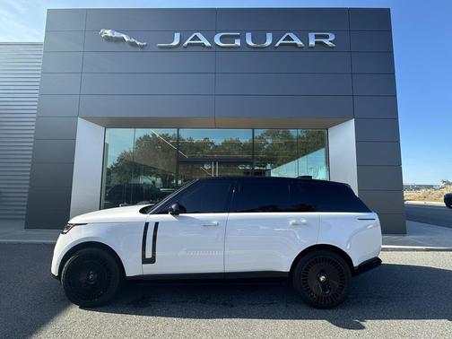 2023 Land Rover Range Rover Autobiography