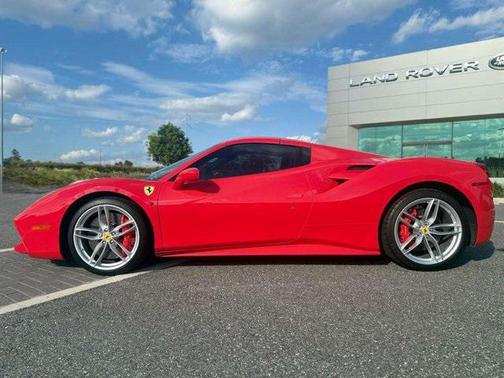 2019 Ferrari 488 Spider Base