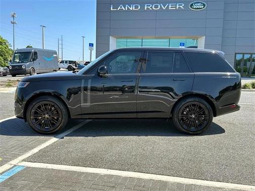 2025 Land Rover Range Rover P530 SE