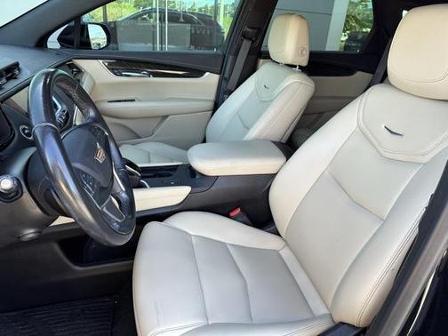 2019 Cadillac XT5 Base