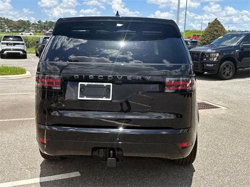 2025 Land Rover Discovery P360 Dynamic SE