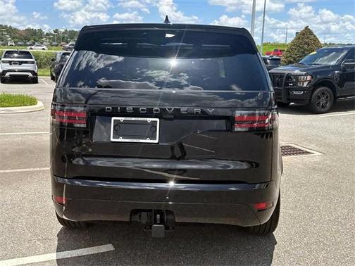 2025 Land Rover Discovery P360 Dynamic SE