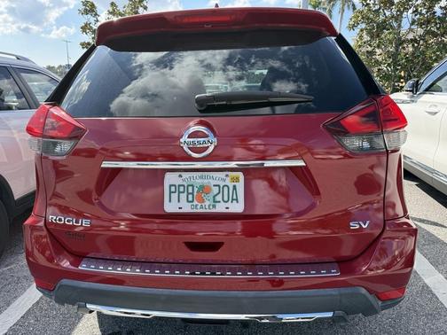 2017 Nissan Rogue SV