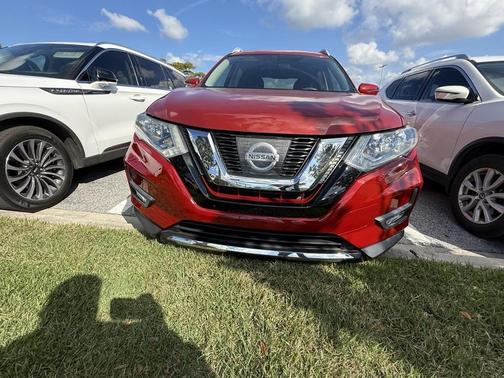 2017 Nissan Rogue SV