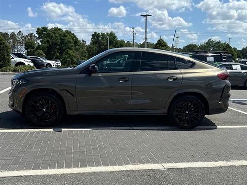 2024 BMW X6 M60i