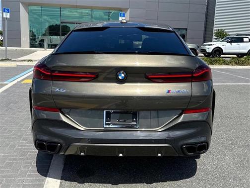 2024 BMW X6 M60i