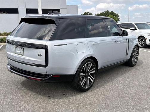 2023 Land Rover Range Rover P400 SE