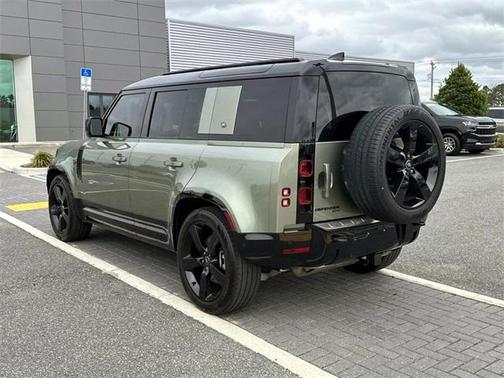 2023 Land Rover Defender 110 X-Dynamic SE