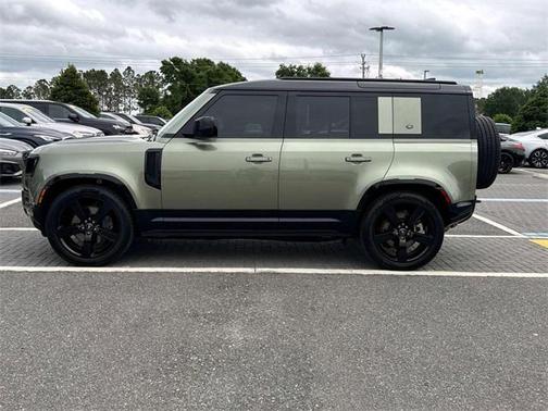 2023 Land Rover Defender 110 X-Dynamic SE