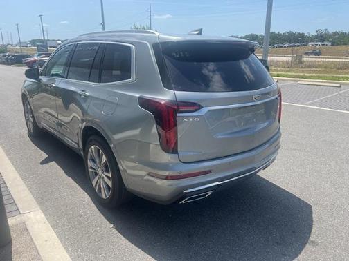 2023 Cadillac XT6 Premium Luxury FWD