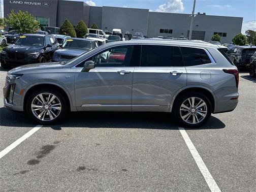 2023 Cadillac XT6 Premium Luxury FWD