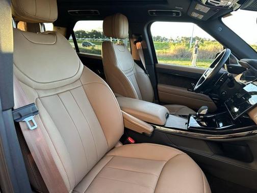 2024 Land Rover Range Rover Sport SE