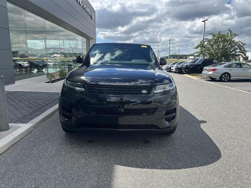 2024 Land Rover Range Rover Sport SE