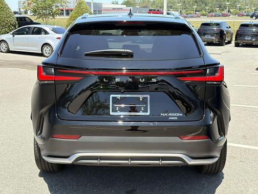 Obsidian 2024 Lexus NX 450h+ F SPORT Handling