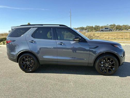 2026 Land Rover Discovery S