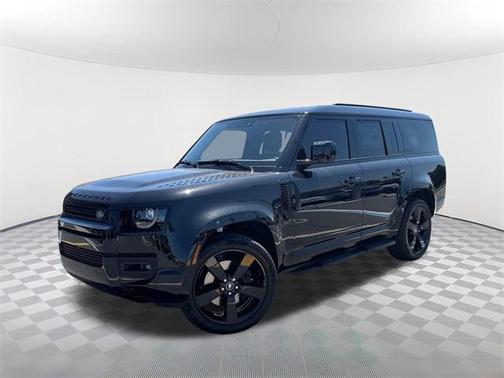 2025 Land Rover Defender 130 P400 X-Dynamic SE