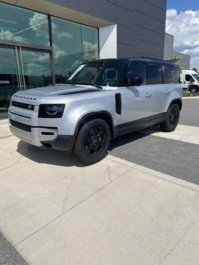 2024 Land Rover Defender 110 P400 S