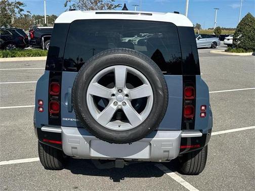 2025 Land Rover Defender S