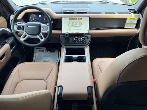 Fuji White 2026 Land Rover Defender P400 X-Dynamic SE