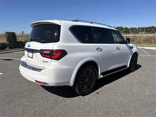 2024 INFINITI QX80 SENSORY AWD